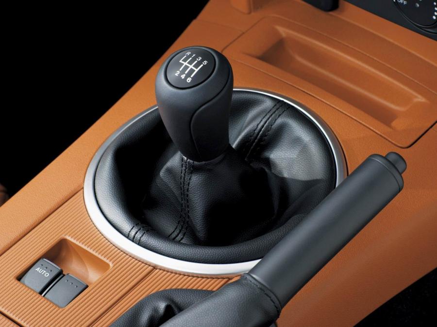  Mazda MX-5 Roadster Coupe 2006 года  (фото 4 из 212)